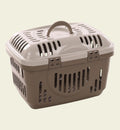 Cage de transport pour chat Animozen Darva beige en plastique, avec poignée et fermetures sécurisées.