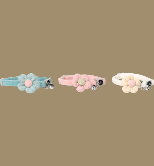 Animozen Collier Ada pour chat en nylon réglable avec fleur décorative et clochette, disponible en plusieurs couleurs.