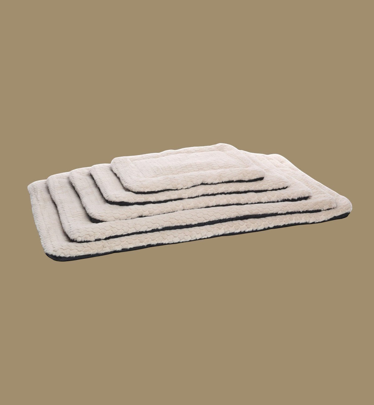 Animozen Coussin rectangle Naya en peluche beige pour chien, matelassé et antidérapant.