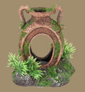 Animozen décoration d'aquarium en forme d'amphore avec cachette pour poisson, ornée de mousse artificielle et de plantes vertes.