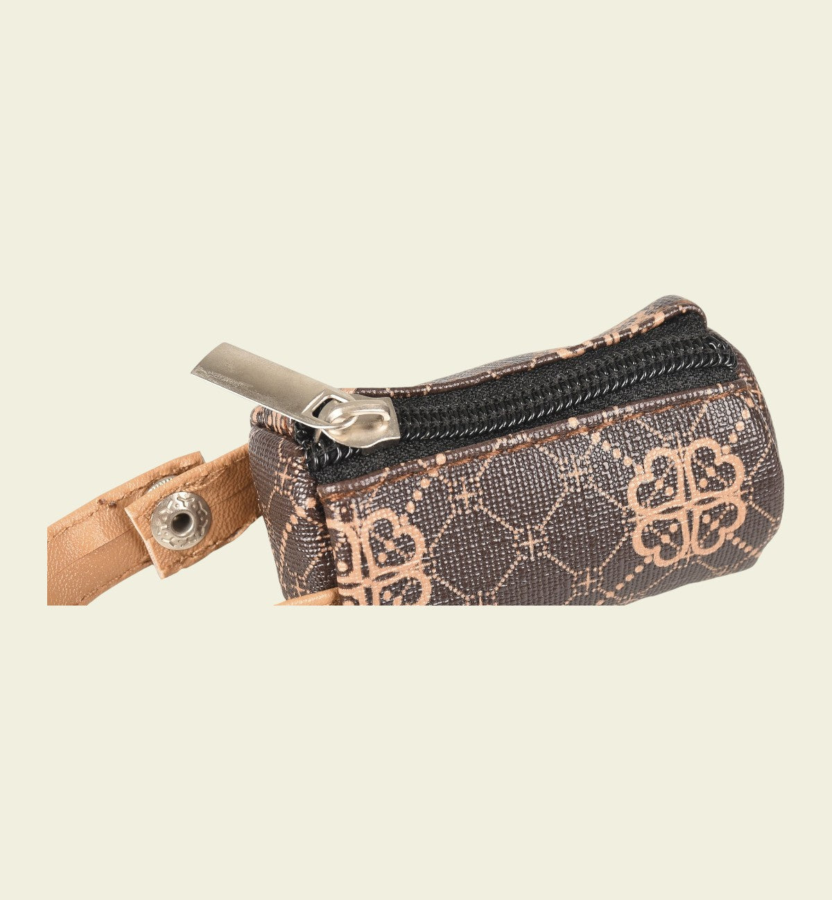 Animozen Distributeur de sacs à déjections pour chien Vito en cuir marron avec motif monogramme et fermeture éclair.