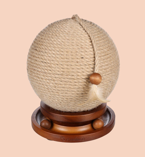 Animozen Isabella cat scratching ball with jute rope, wooden base, and feather toy. Natural beige.