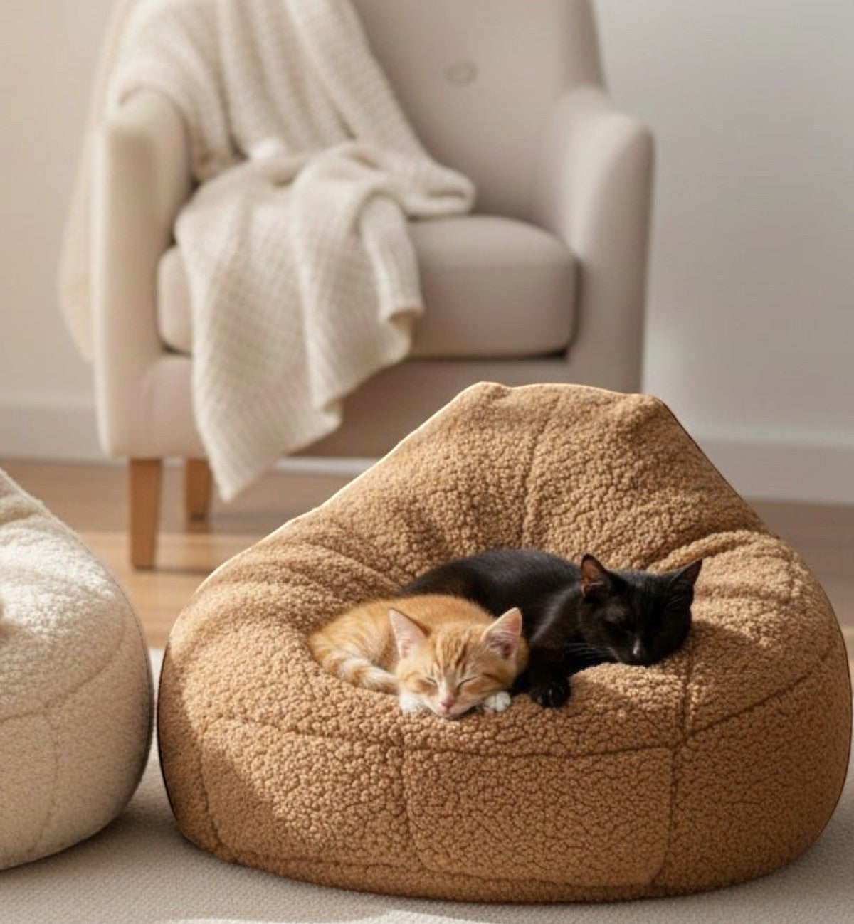 Animozen Panier Sofa en peluche sherpa marron pour chat ou chien, avec rebords rembourrés et fond antidérapant.