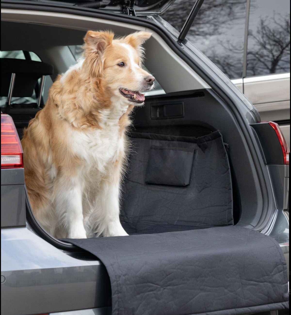 Animozen protège coffre noir en tissu Oxford pour chien, 160 x 121 cm, avec poches et protection latérale.