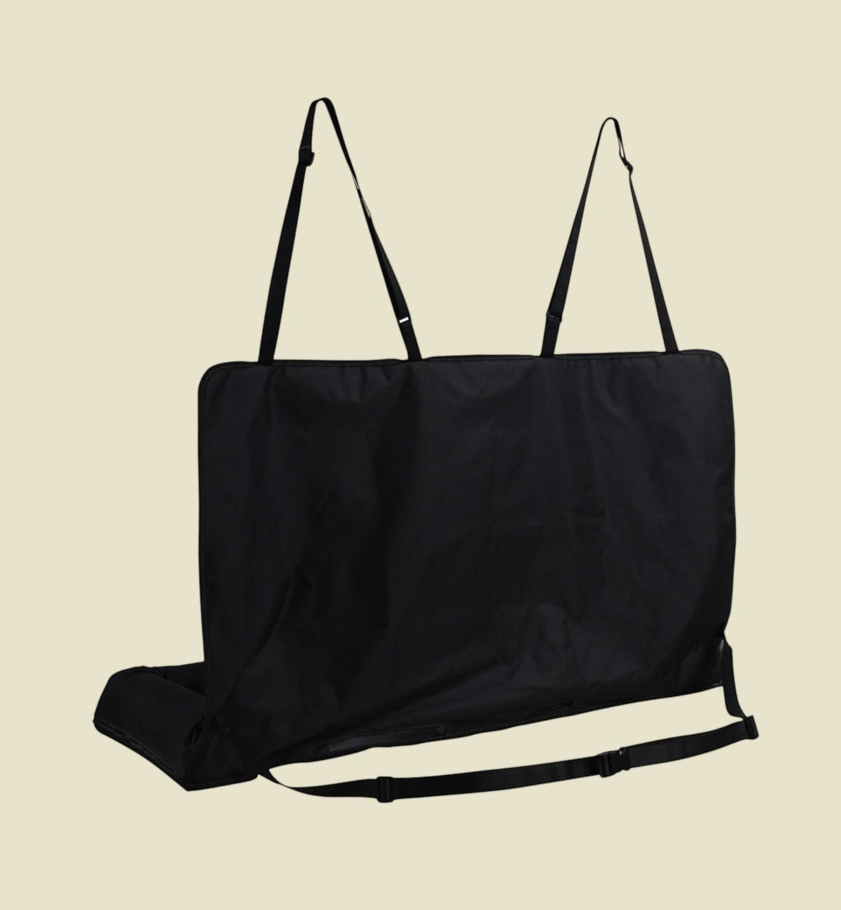 Animozen siège auto banquette pour chien noir en polyester déperlant avec sangles réglables et rembourrage confortable.